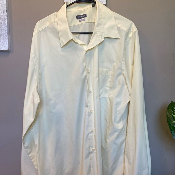 Van Heusen Men’s Pale Yellow Dress Shirt - Picture 1 of 4